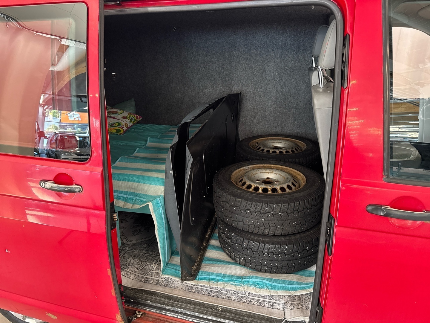 VOLKSWAGEN Transporter 2006