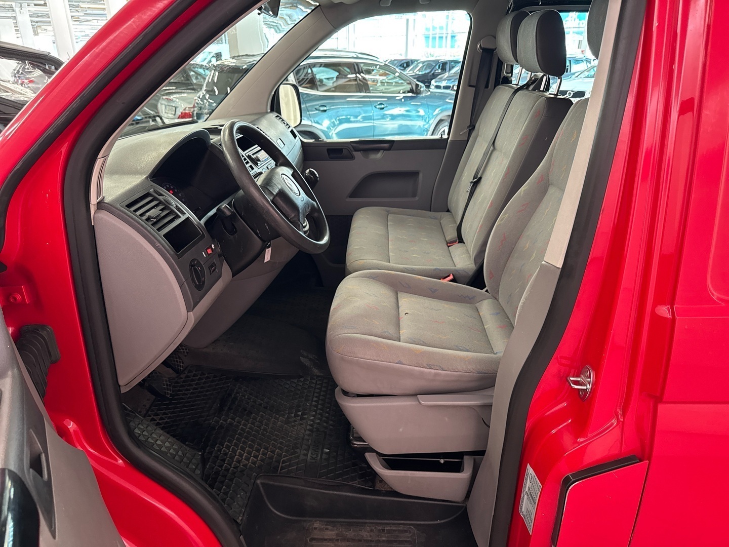 VOLKSWAGEN Transporter 2006