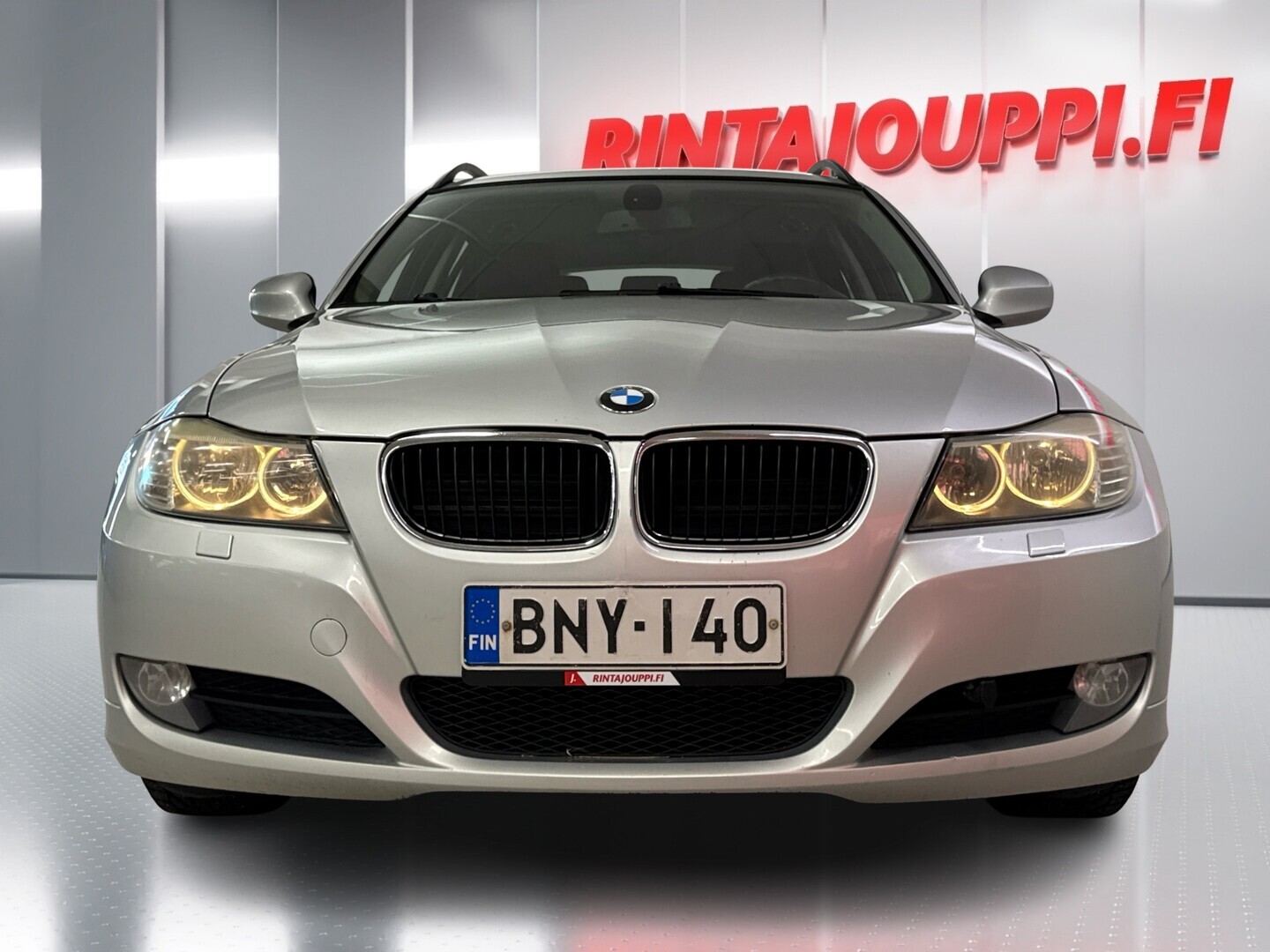 BMW 318 2009