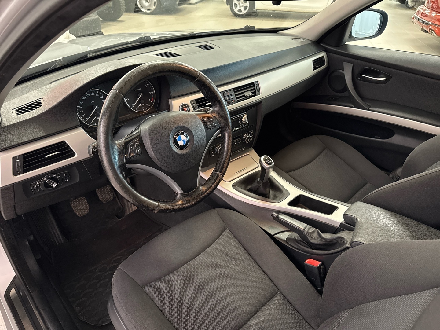 BMW 318 2009