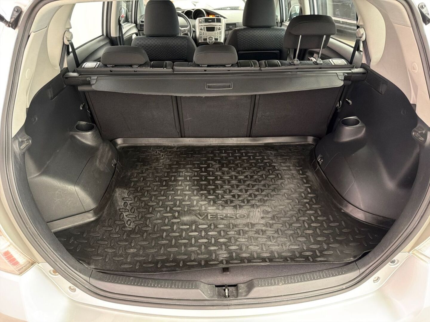TOYOTA Verso 2010