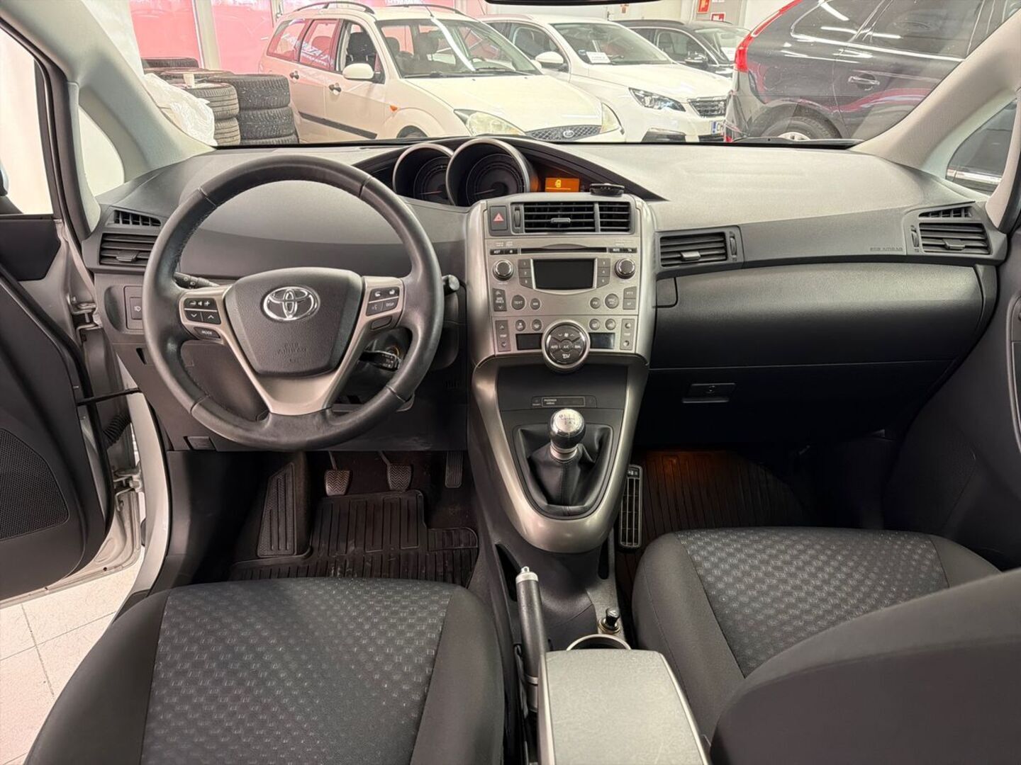 TOYOTA Verso 2010
