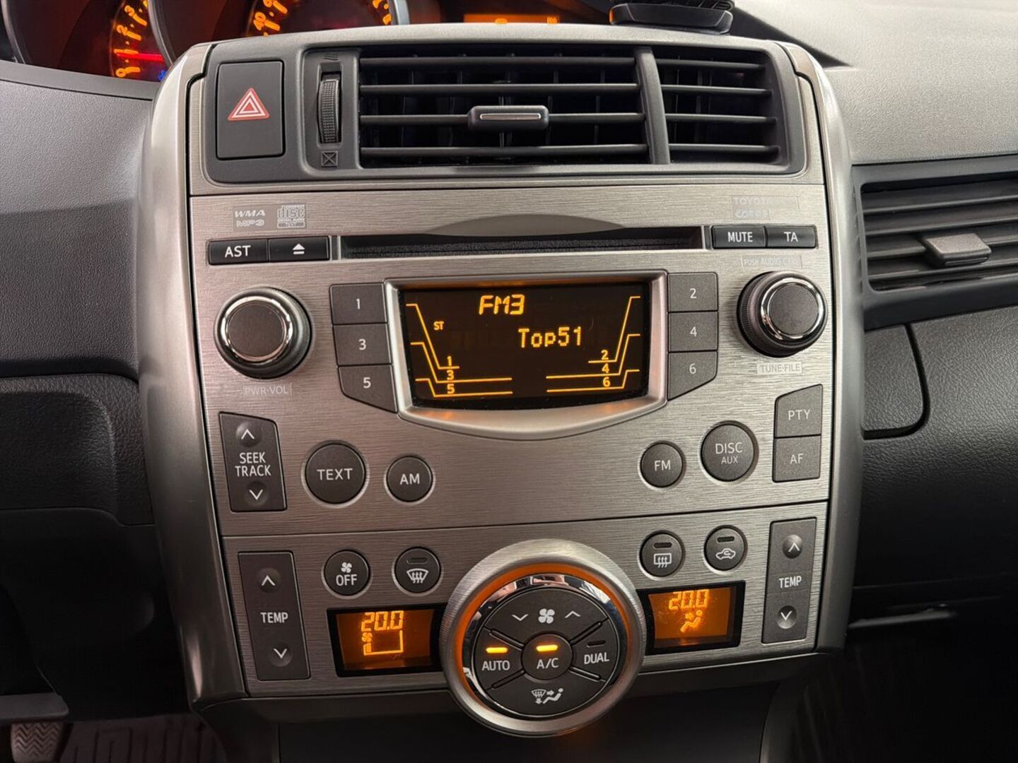 TOYOTA Verso 2010