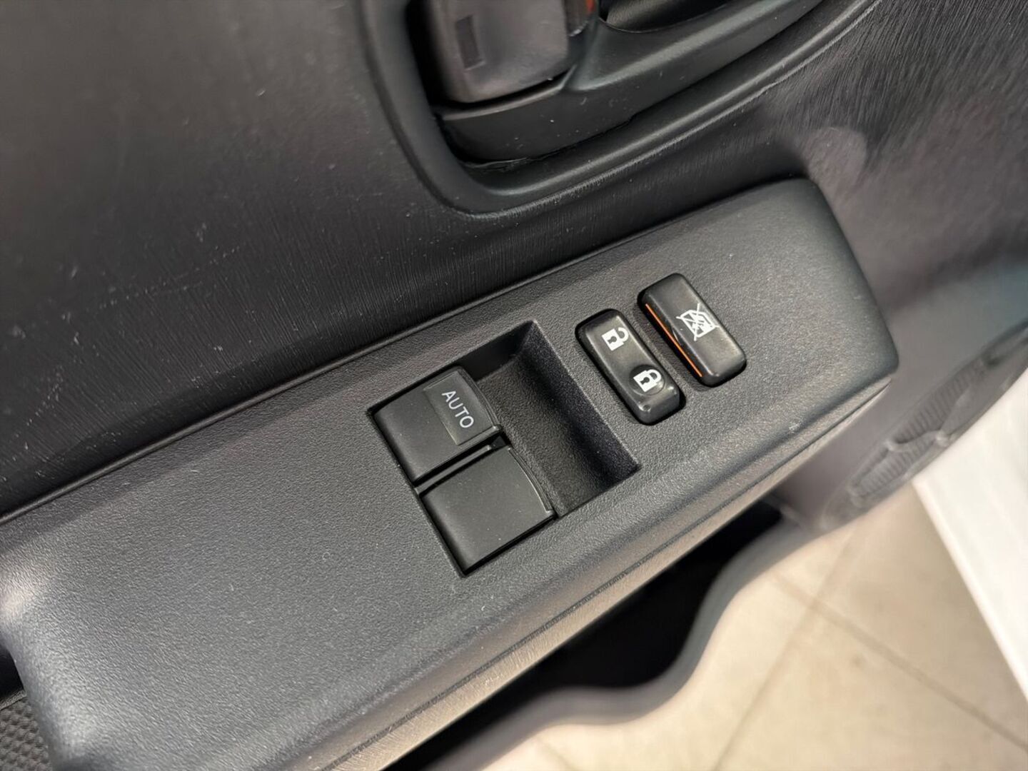 TOYOTA Yaris 2014