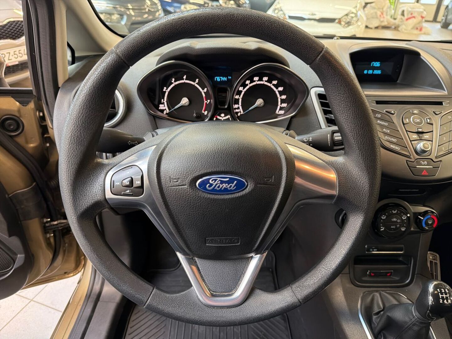 FORD Fiesta 2015