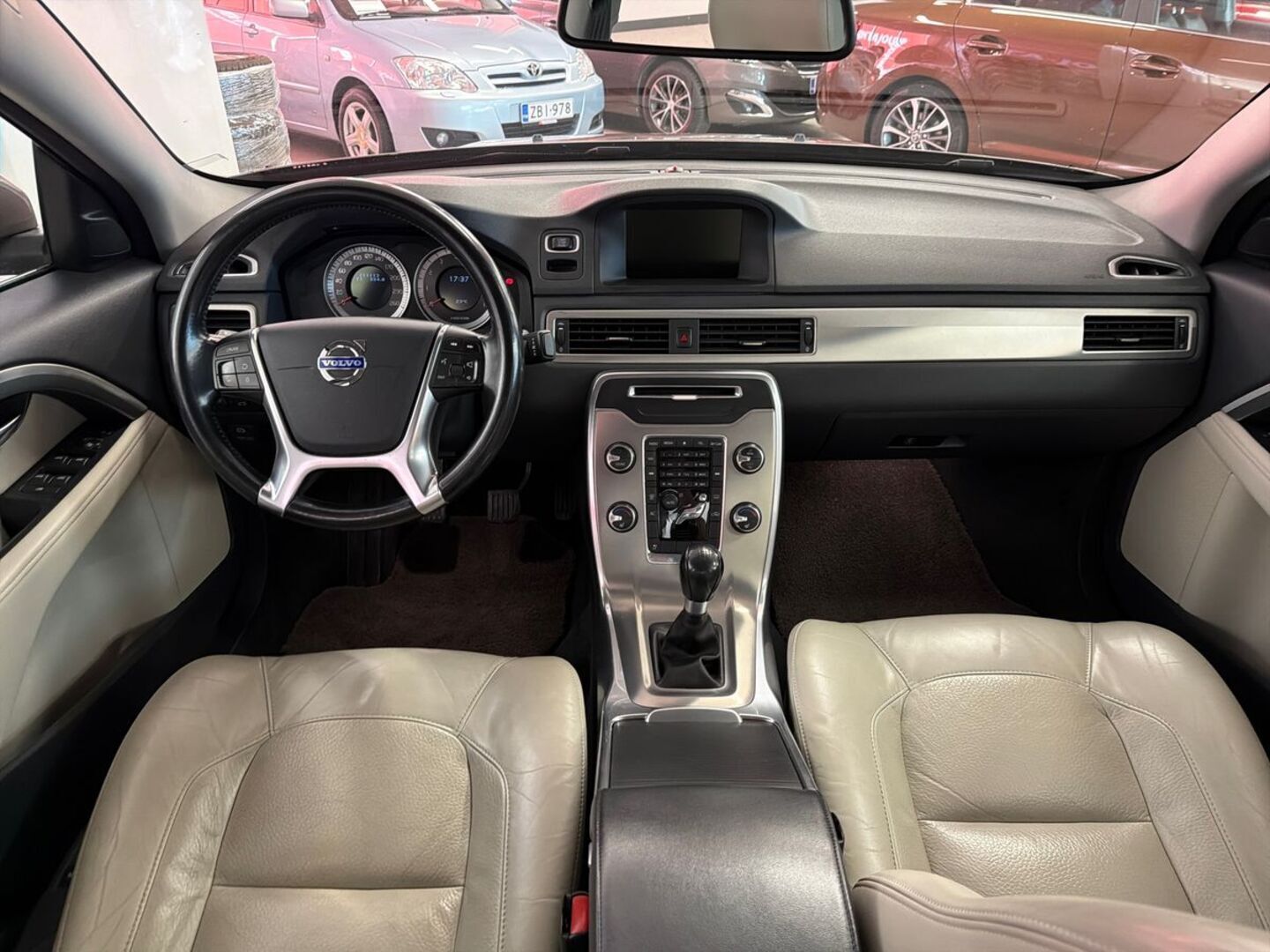 VOLVO S80 2012