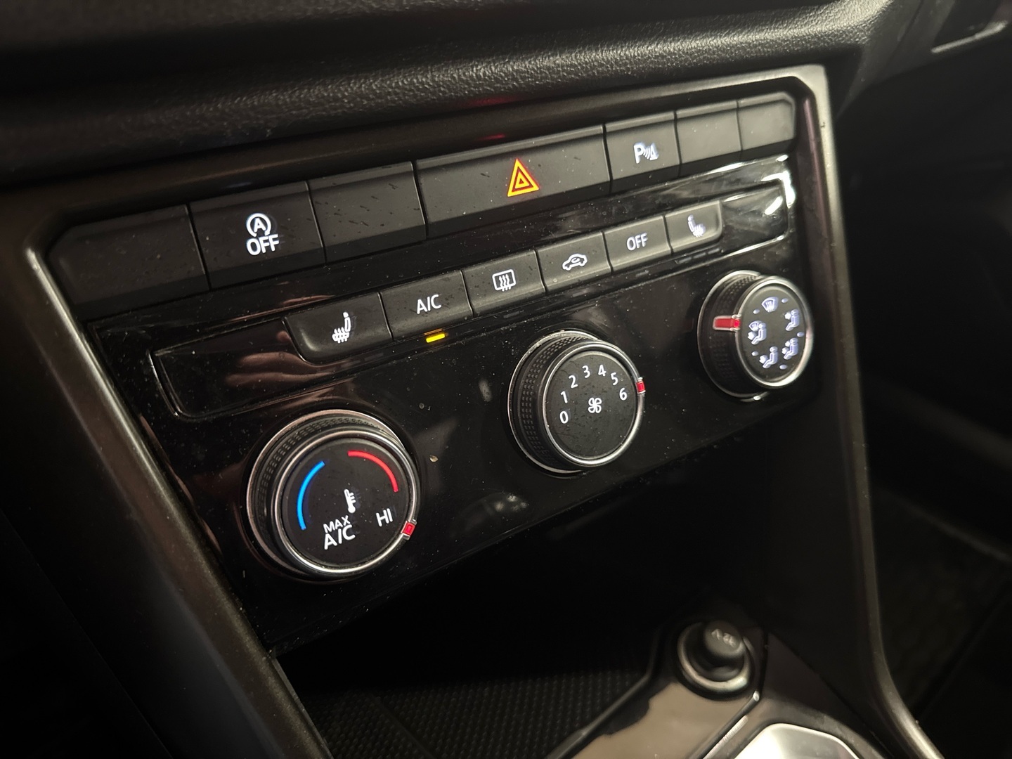 VOLKSWAGEN T-Roc 2019