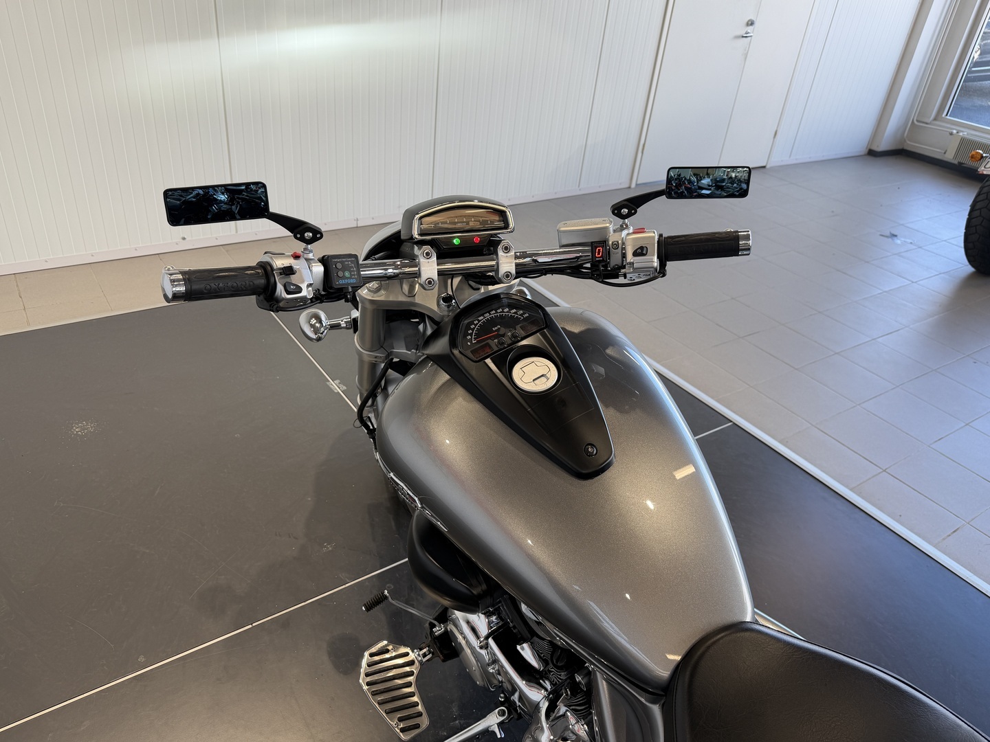 SUZUKI INTRUDER 2008