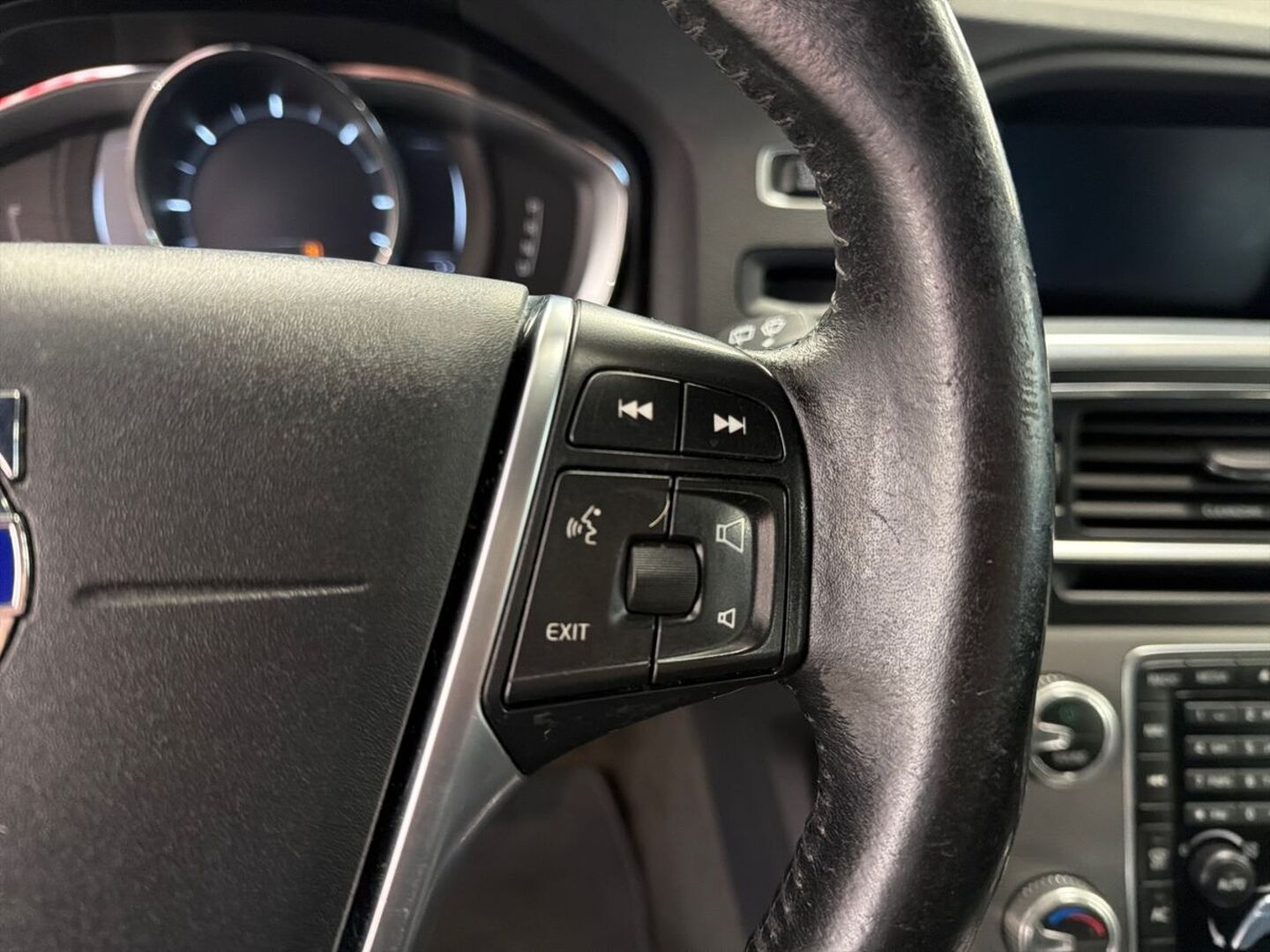 VOLVO V60 2017