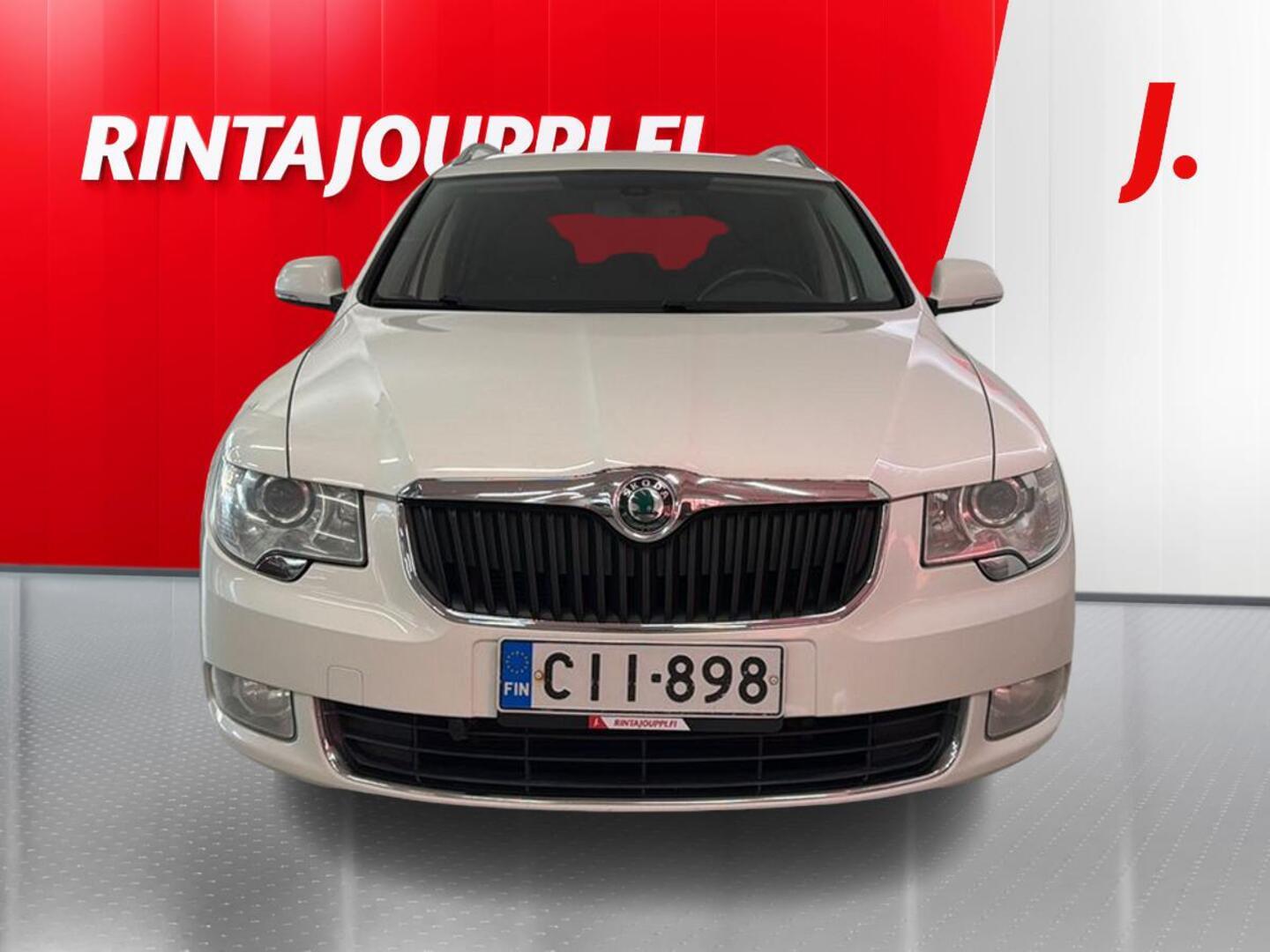 SKODA Superb 2012