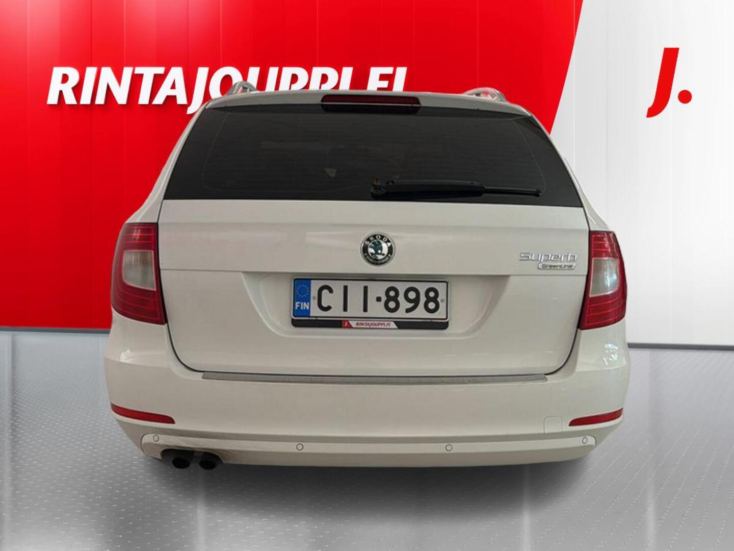 SKODA Superb 2012