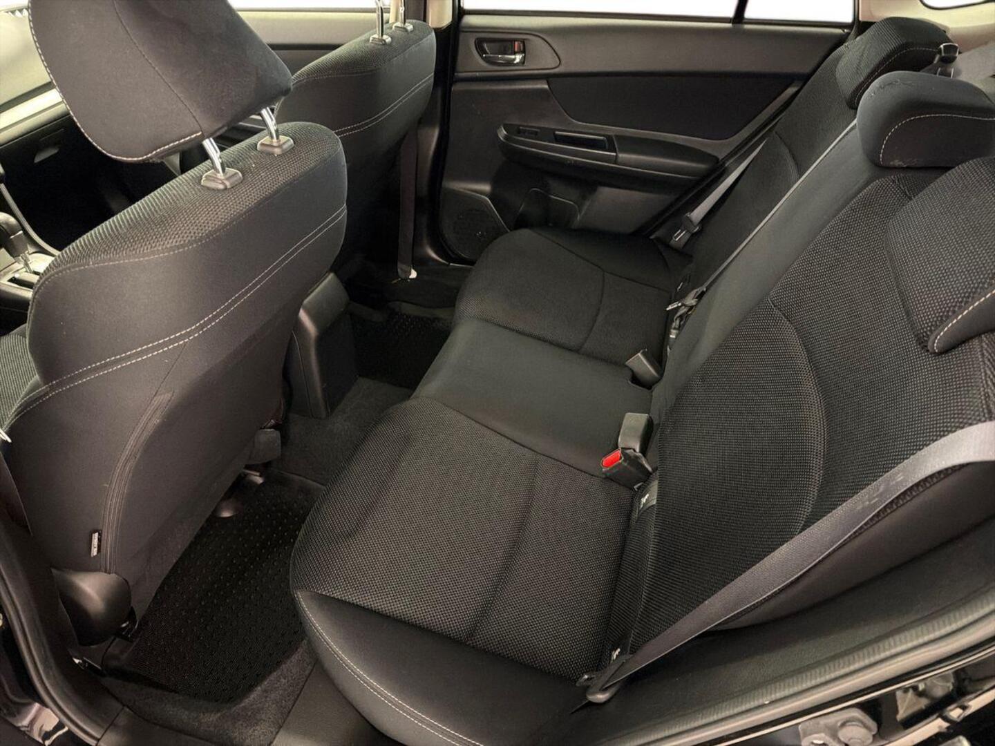 SUBARU XV 2012