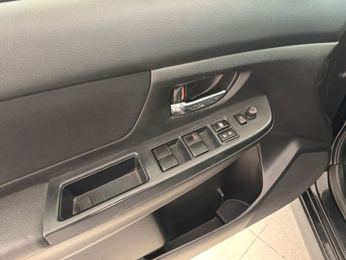 SUBARU XV 2012