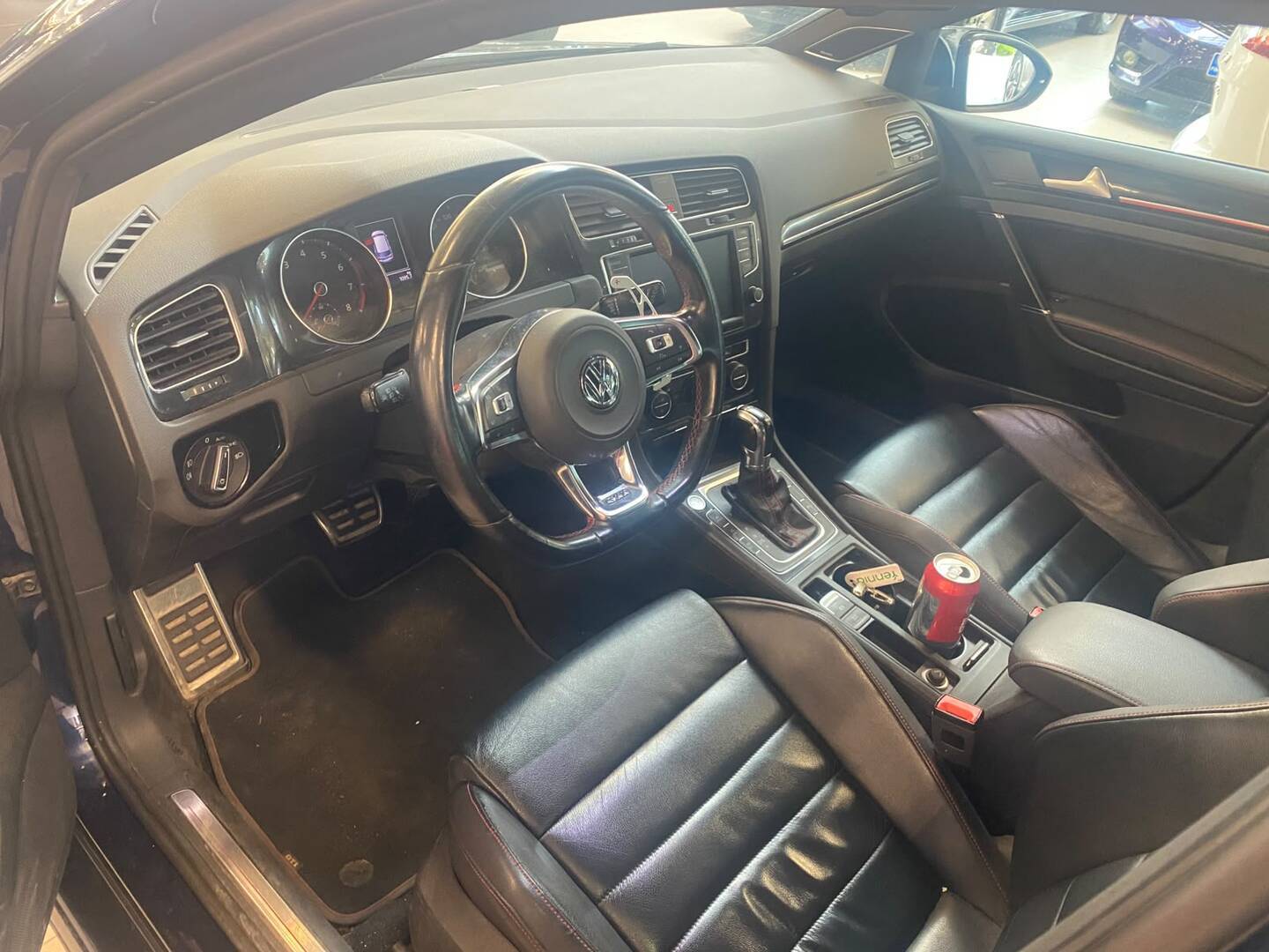 VOLKSWAGEN Golf 2013