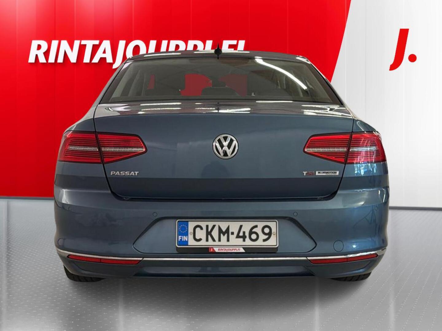 VOLKSWAGEN Passat 5