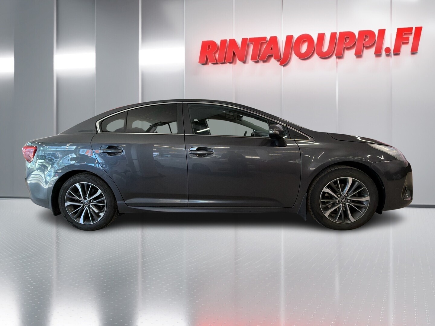 TOYOTA Avensis 2017