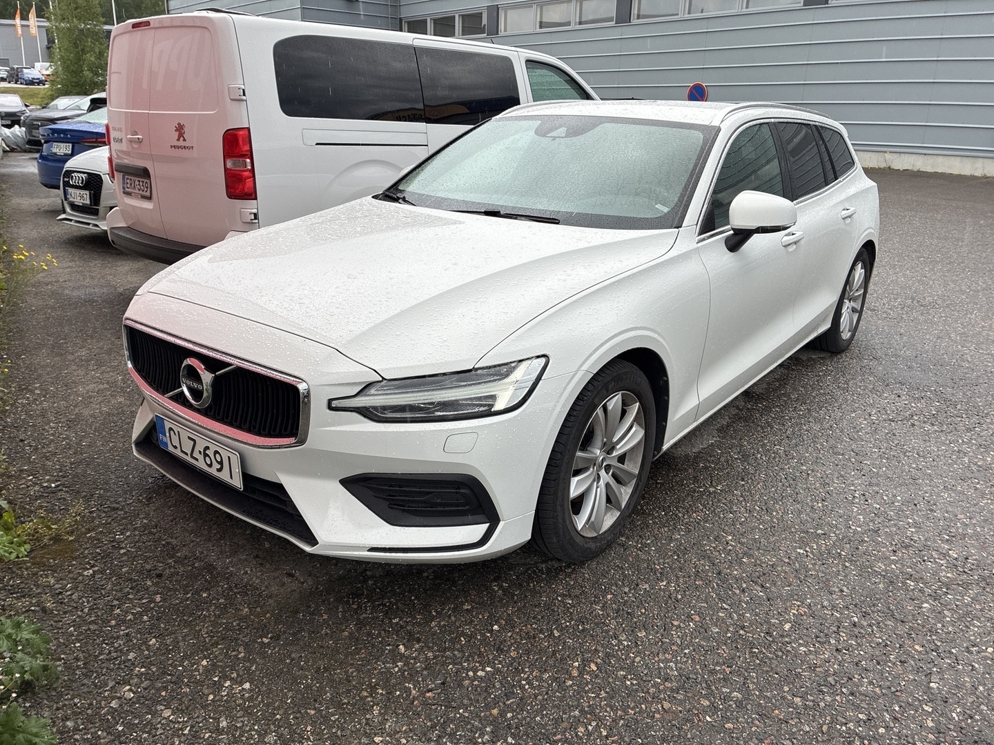 VOLVO V60 2019