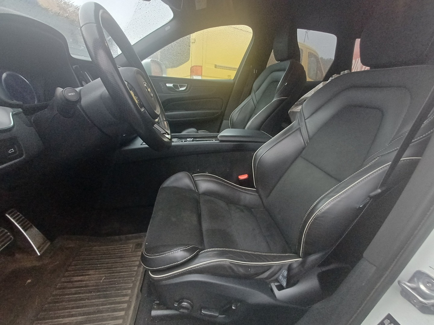 VOLVO XC60 2019