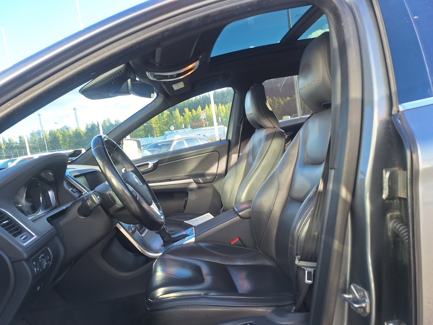 VOLVO XC60 2016