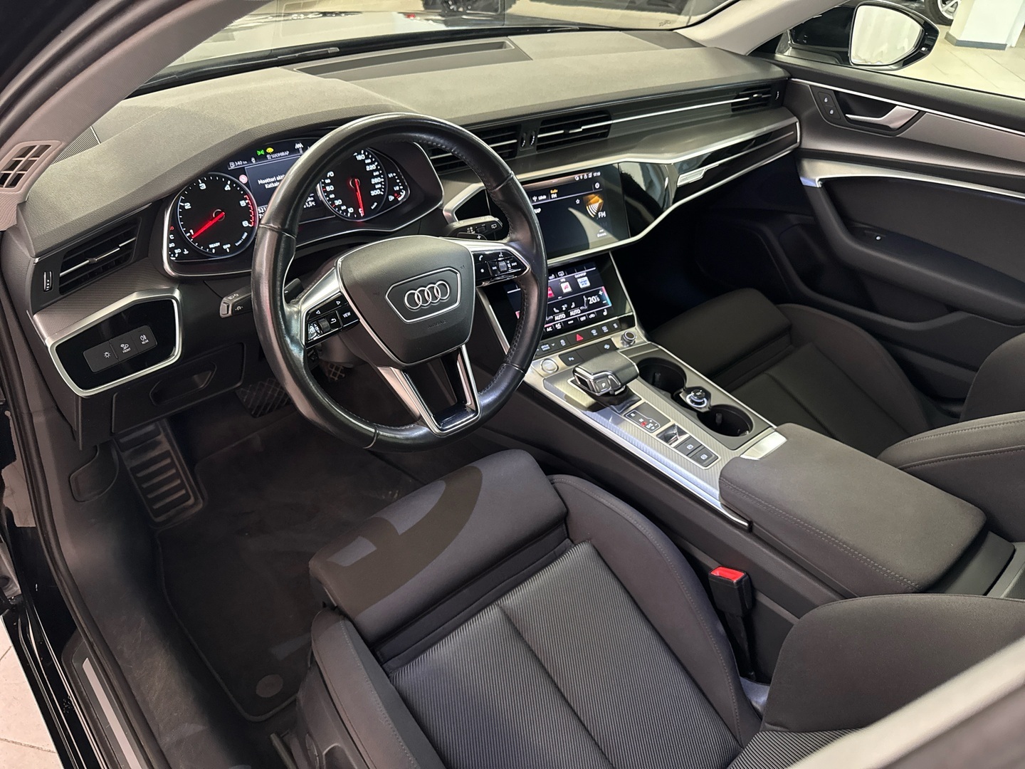 AUDI A6 2019