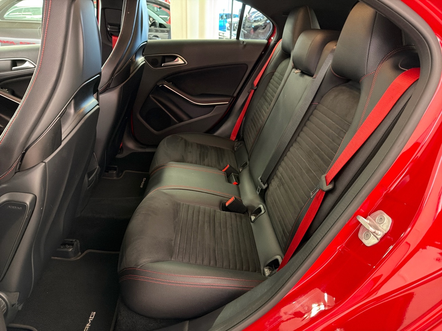 MERCEDES-BENZ A 2017