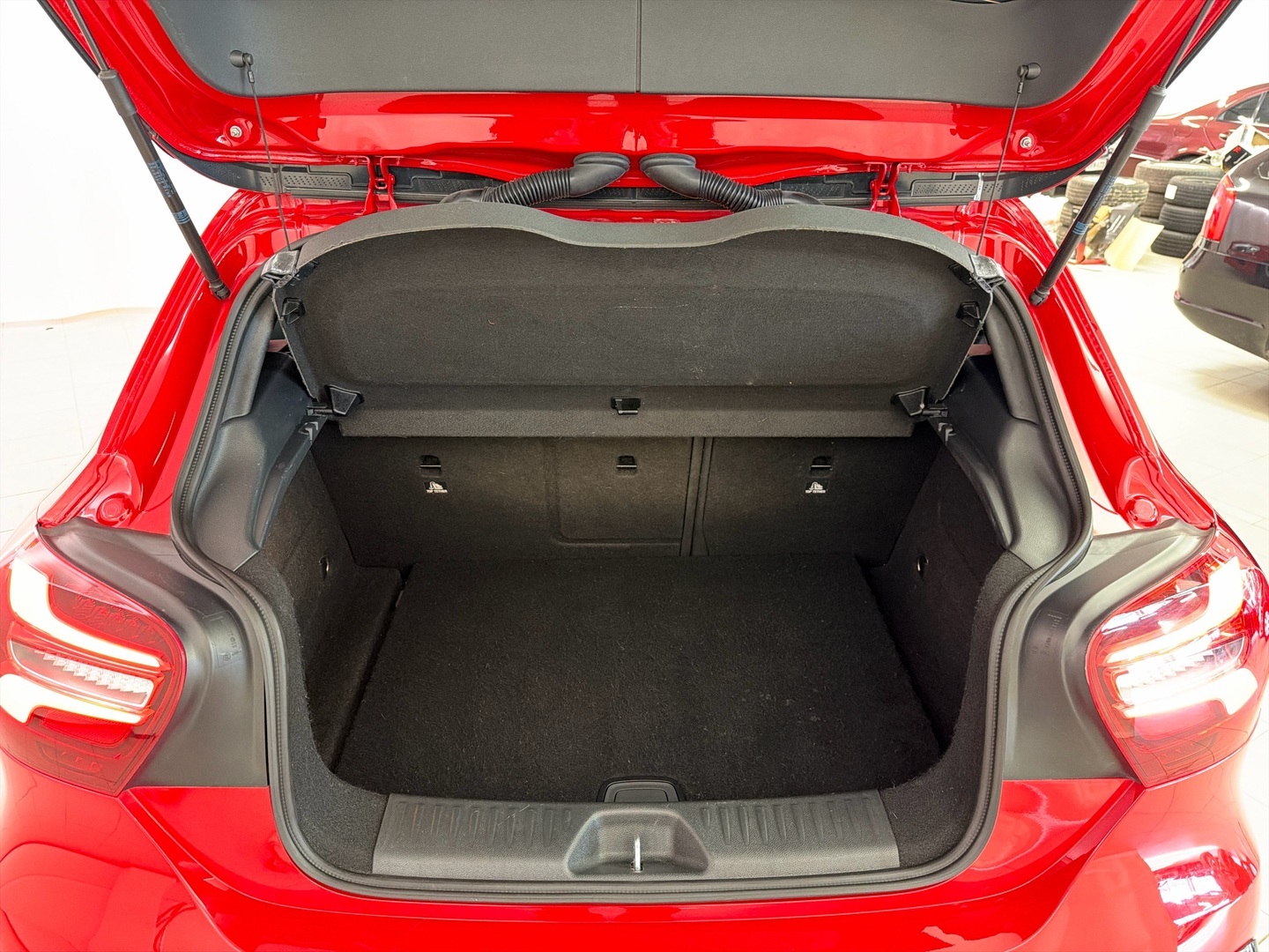 MERCEDES-BENZ A 2017