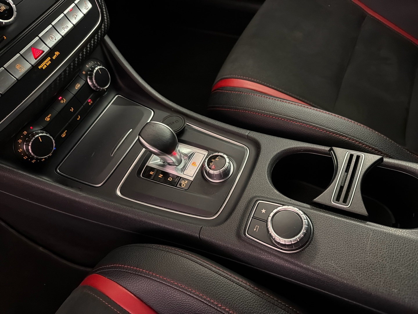 MERCEDES-BENZ A 2017