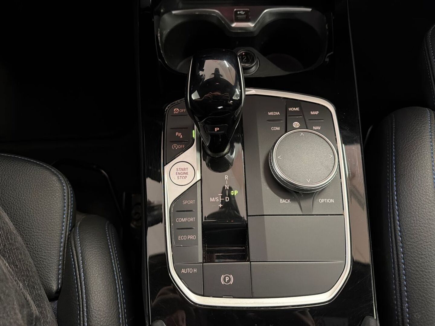 BMW 218 2022