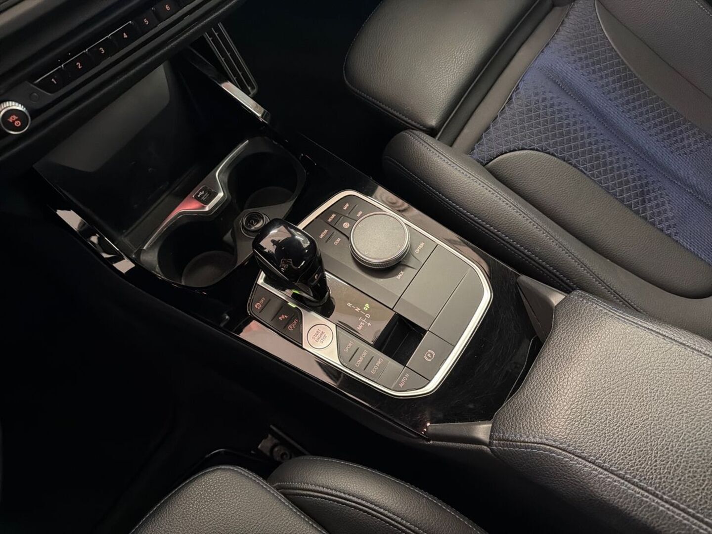 BMW 218 2022