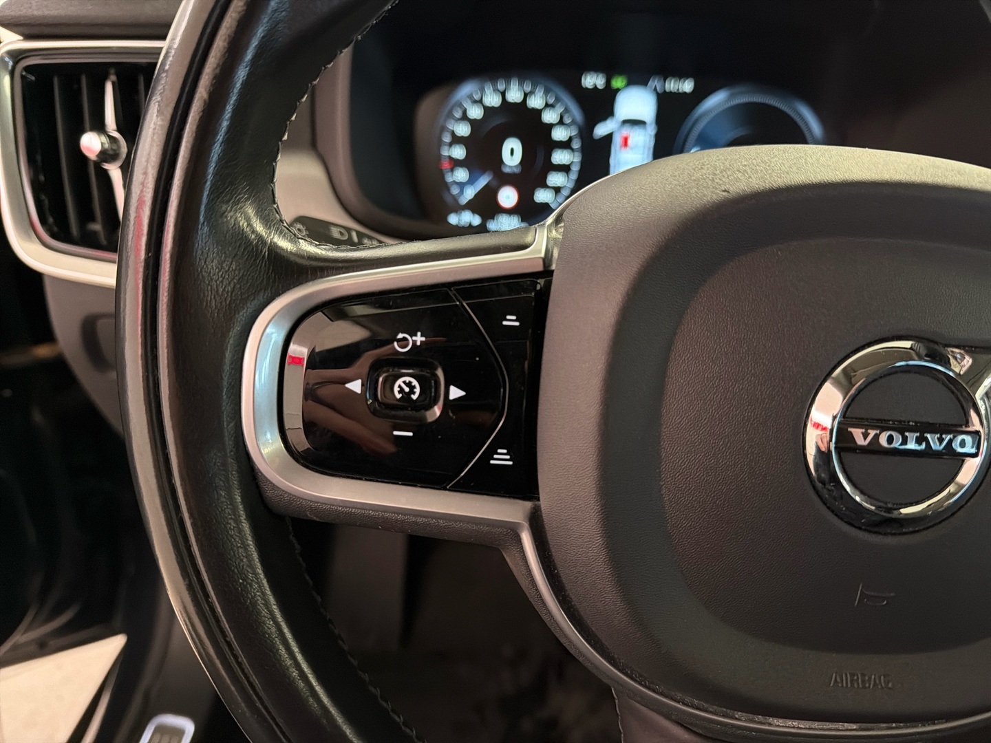 VOLVO V90 2020