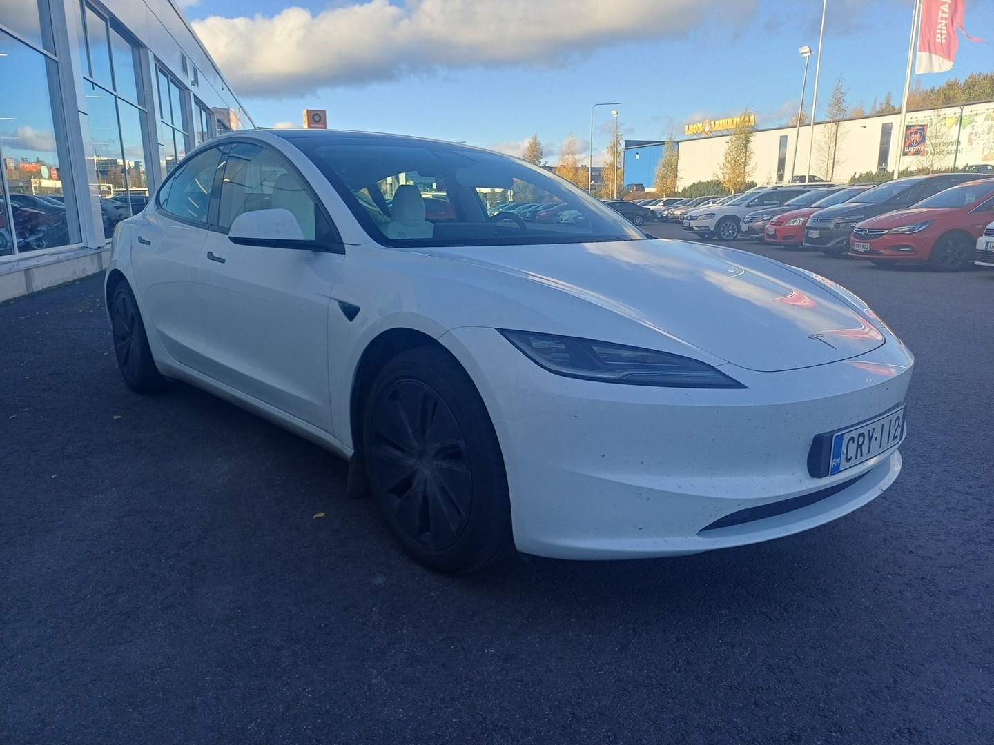 TESLA Model 3 2024