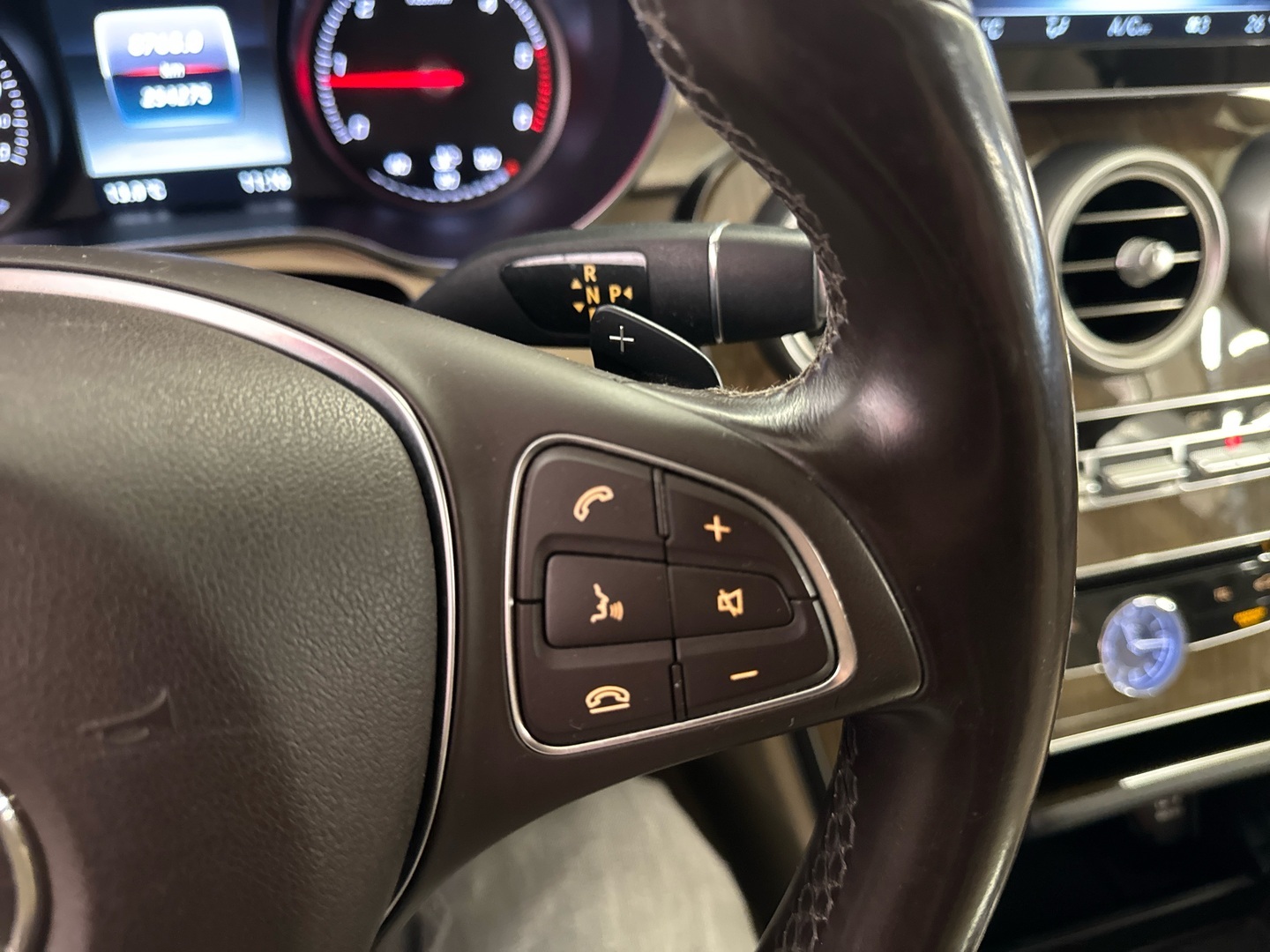 MERCEDES-BENZ C 2015