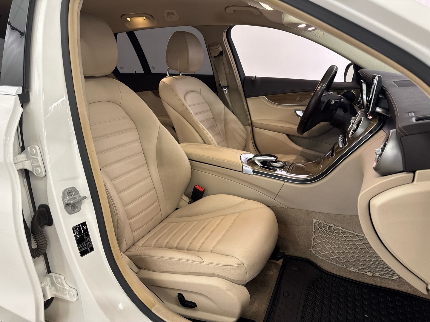 MERCEDES-BENZ C 2015