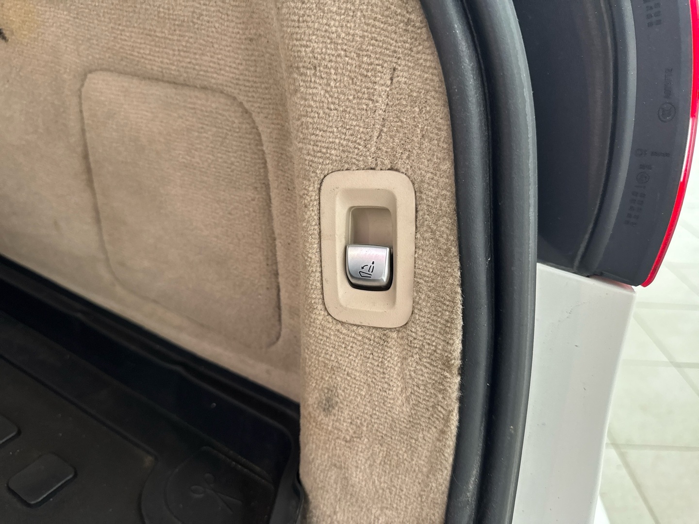 MERCEDES-BENZ C 2015