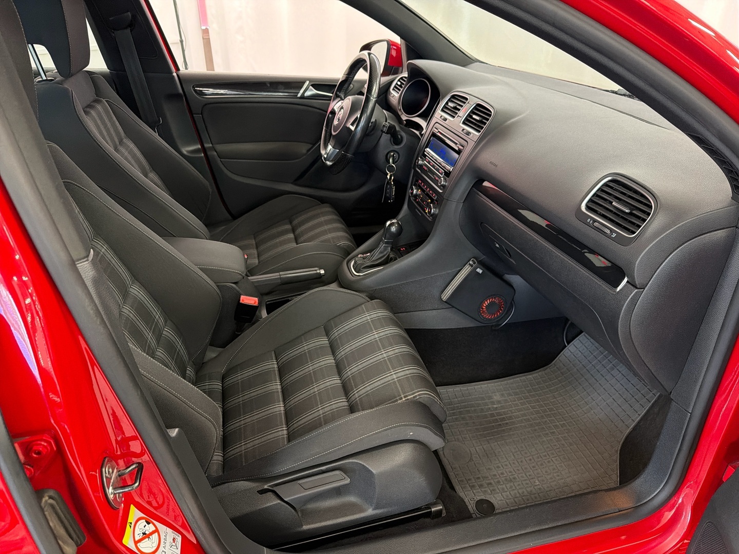 VOLKSWAGEN Golf 2010