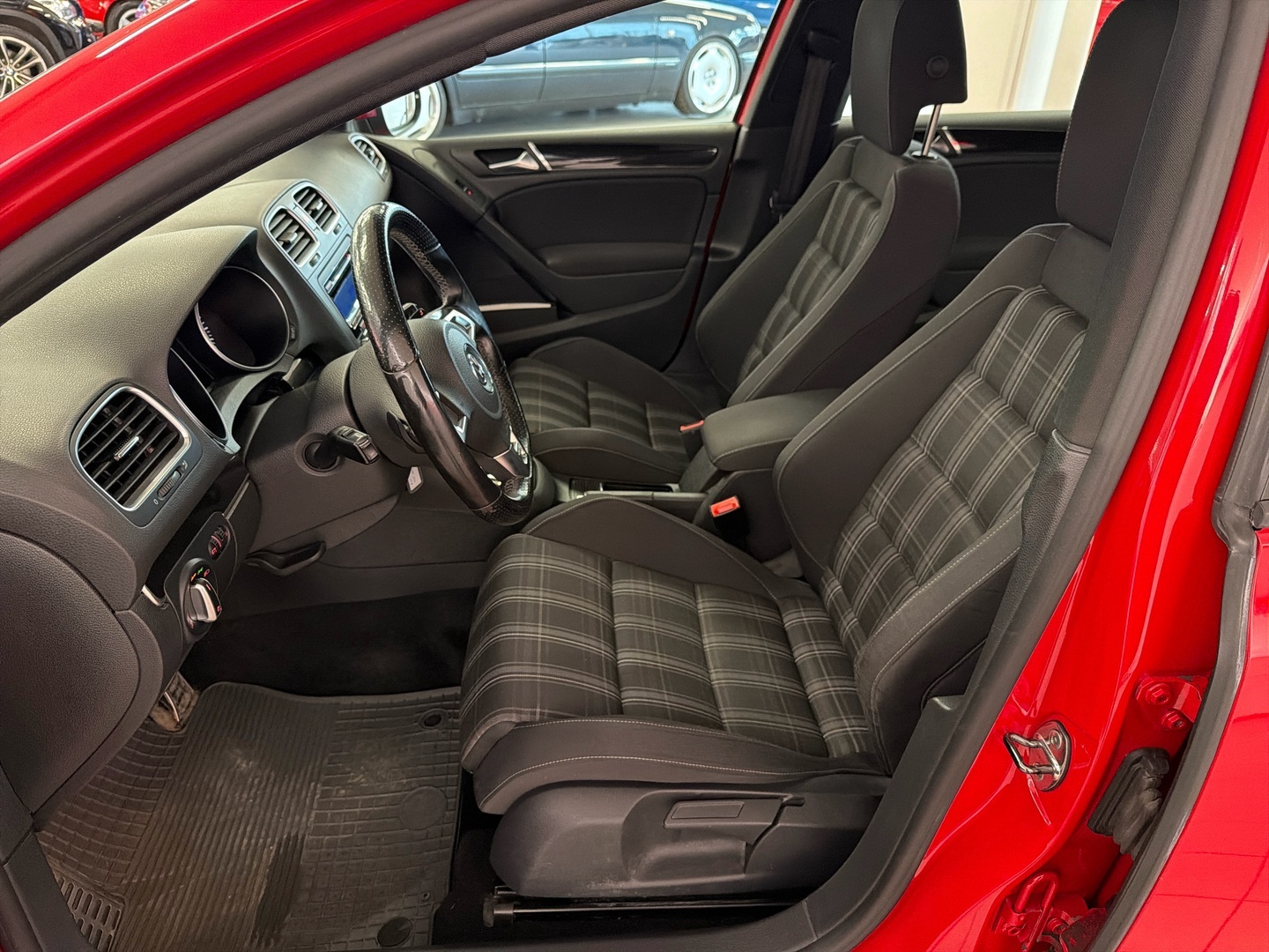 VOLKSWAGEN Golf 2010