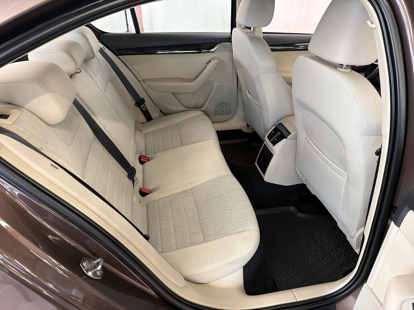 SKODA Octavia 2014