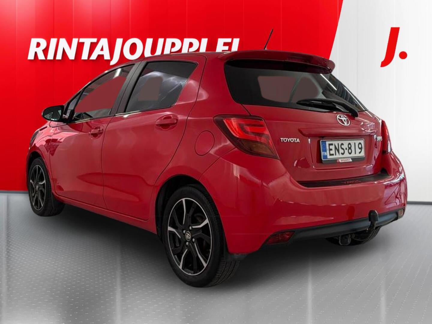 TOYOTA Yaris 2016