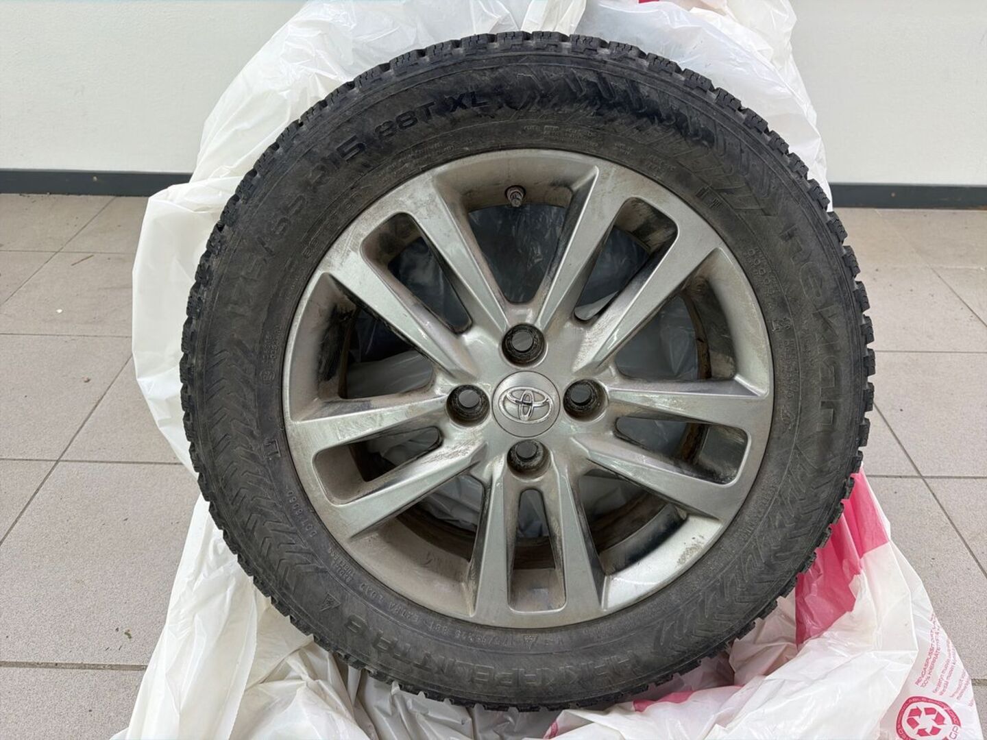 TOYOTA Yaris 2016
