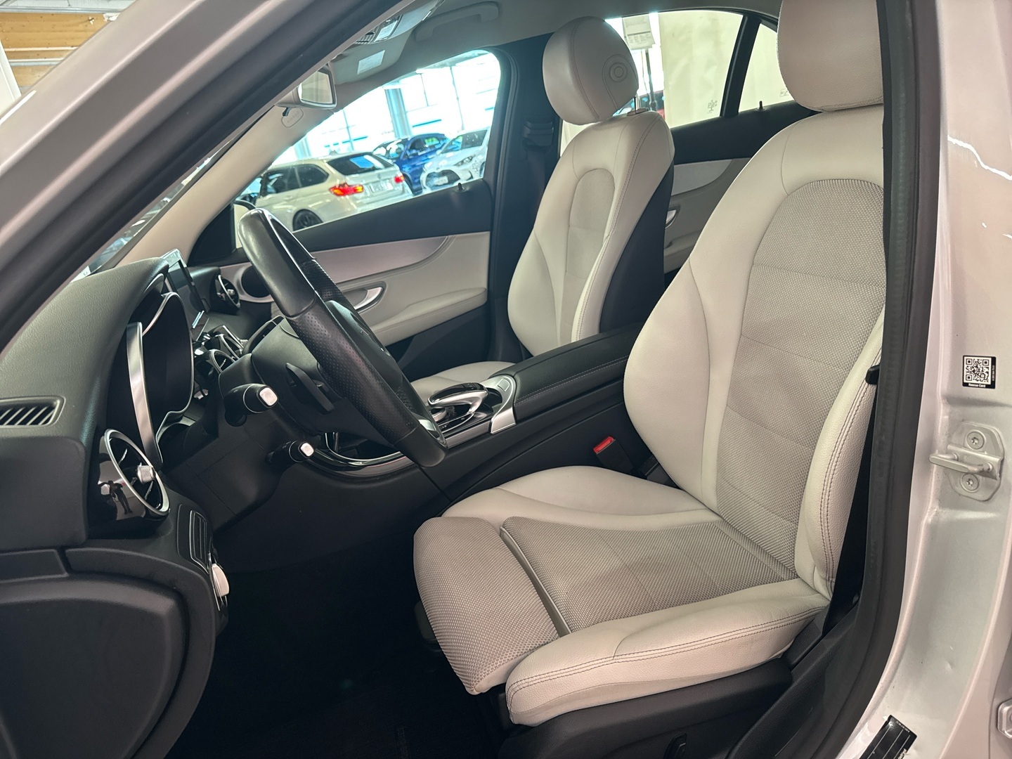 MERCEDES-BENZ C 2016