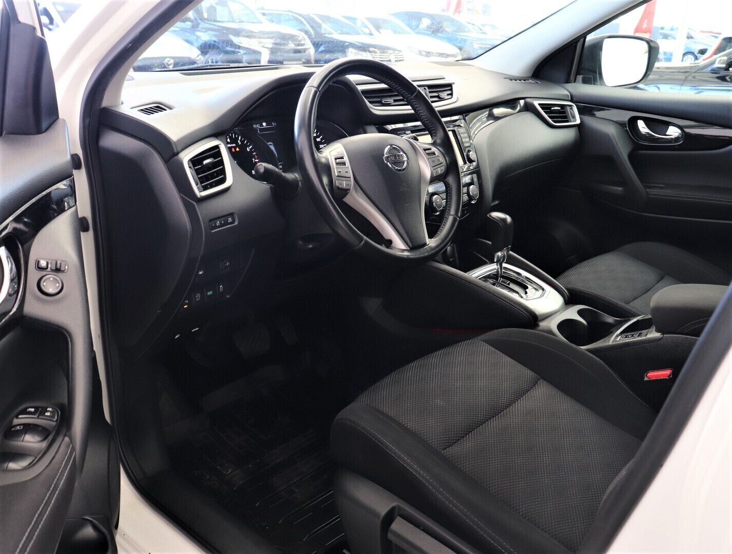 NISSAN Qashqai 2016