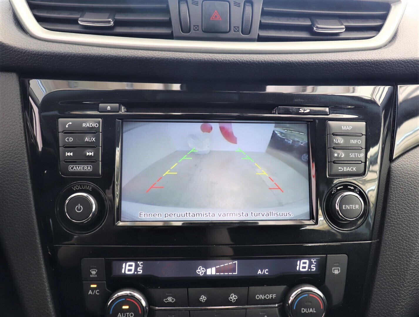 NISSAN Qashqai 2016