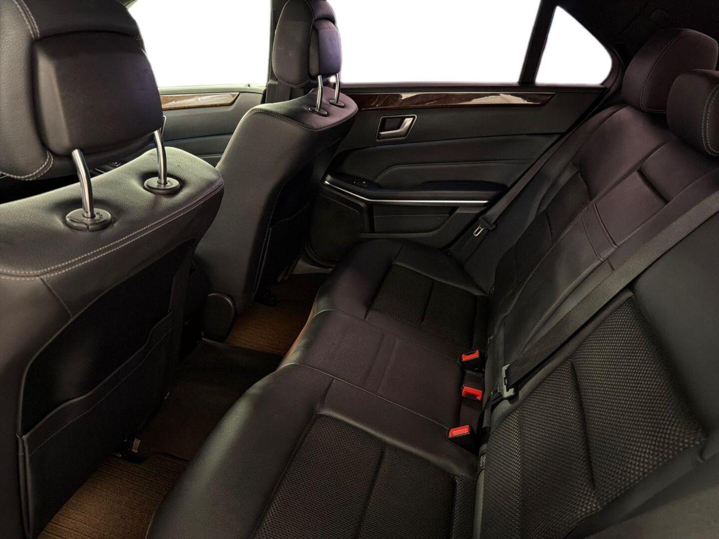 MERCEDES-BENZ E 2013