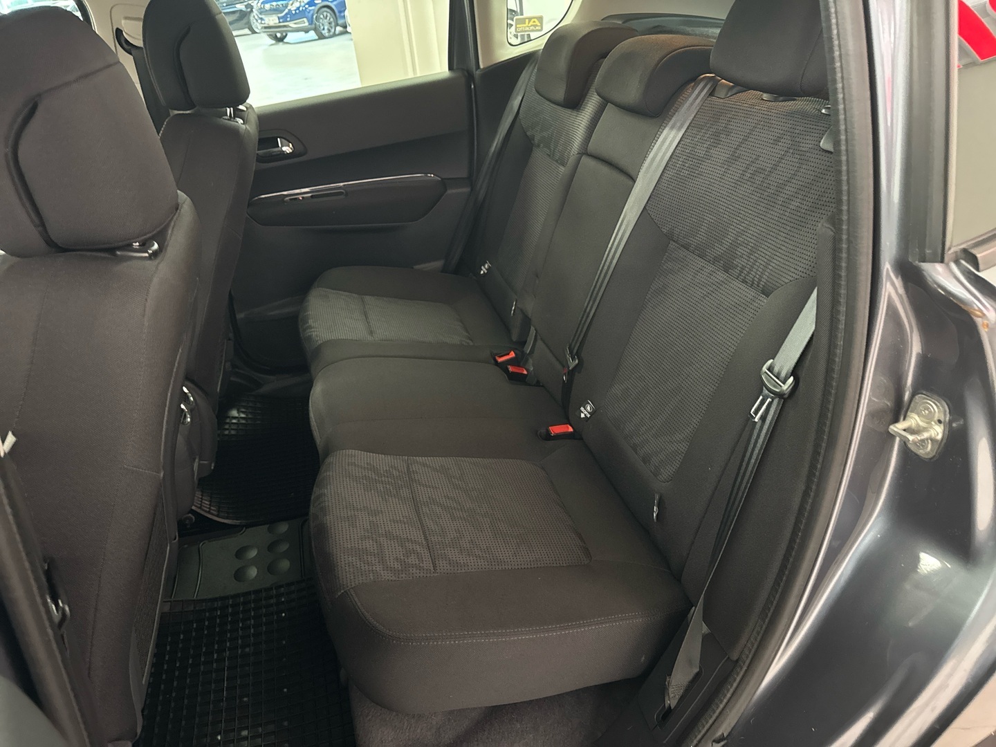 PEUGEOT 3008 2012