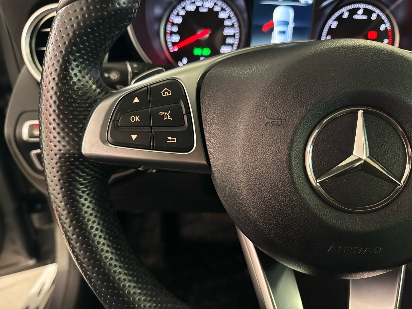 MERCEDES-BENZ GLC 2018