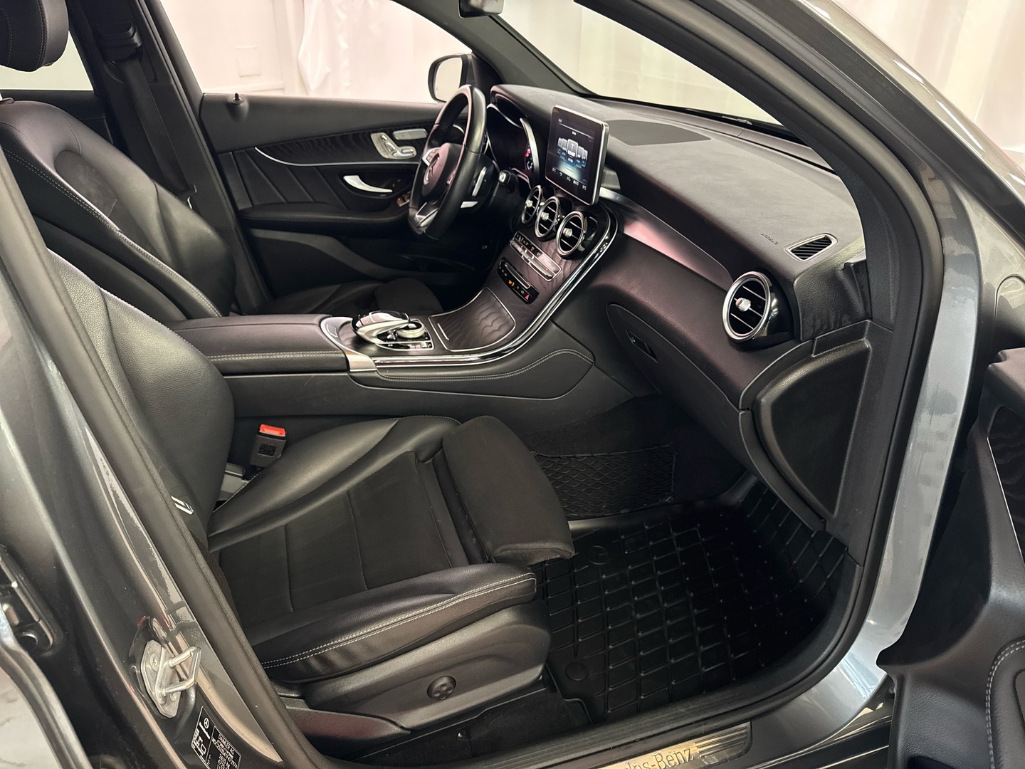 MERCEDES-BENZ GLC 2018