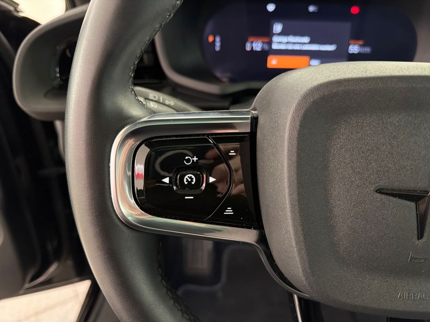 POLESTAR 2 24