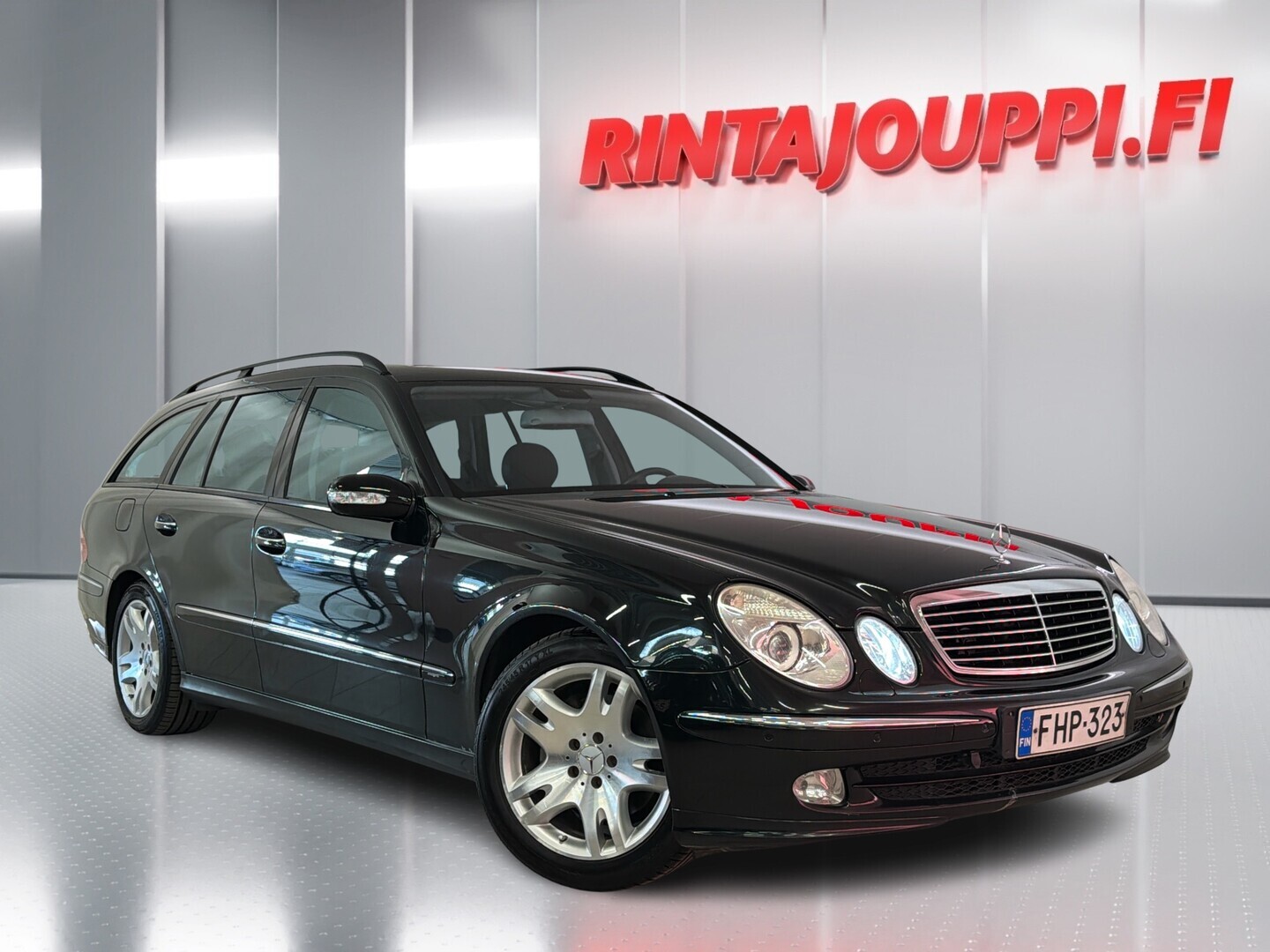 MERCEDES-BENZ E 2004