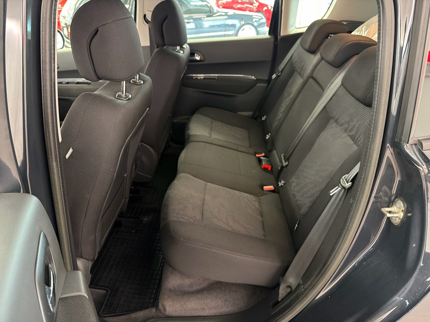PEUGEOT 3008 2011