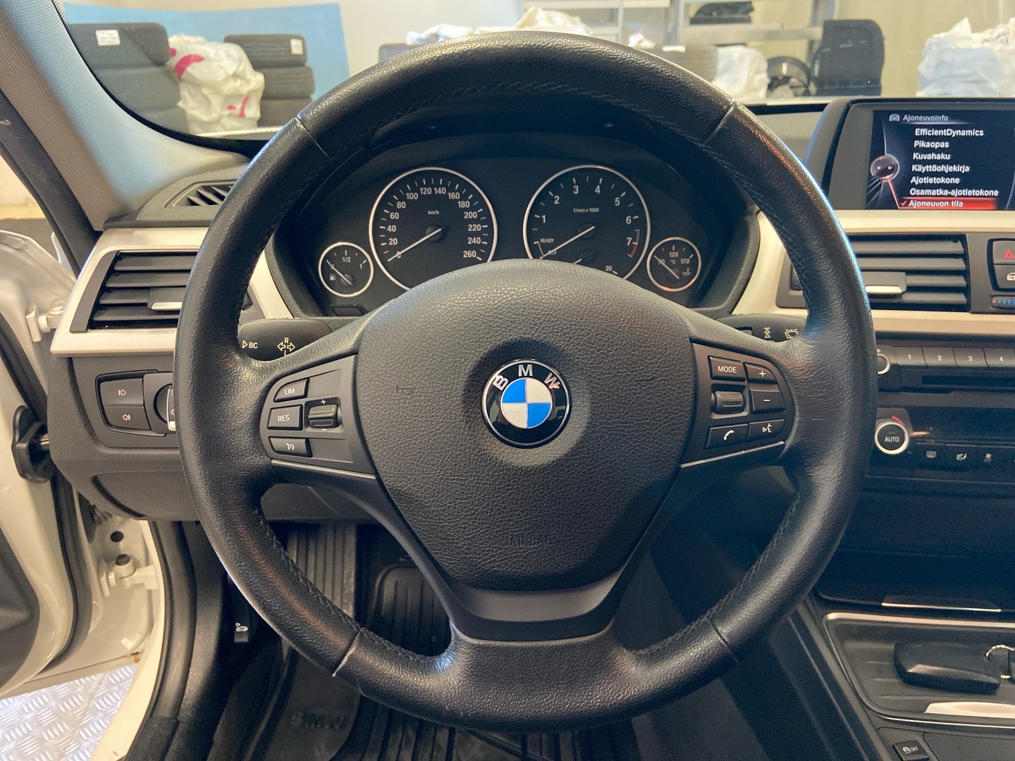 BMW 320 2015